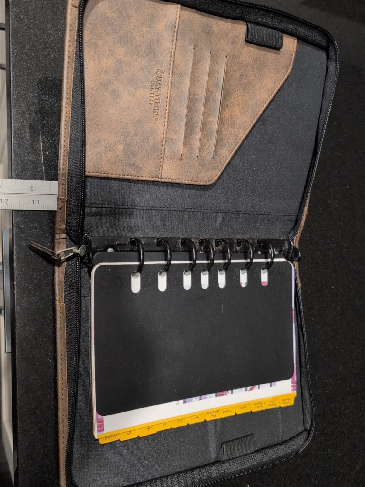 Day Timer Leather Zippered Agenda Planner Address Book Pockets Rolodex Brown
