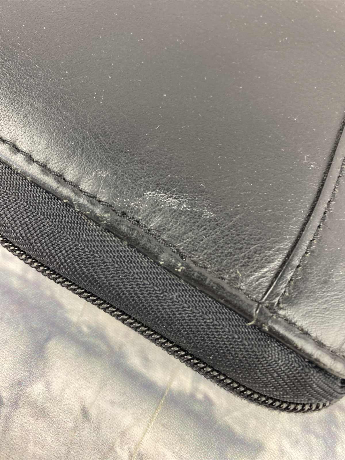 1996 Franklin Covey Genuine Black Leather Space Maker 6-Ring Zip Around Binder