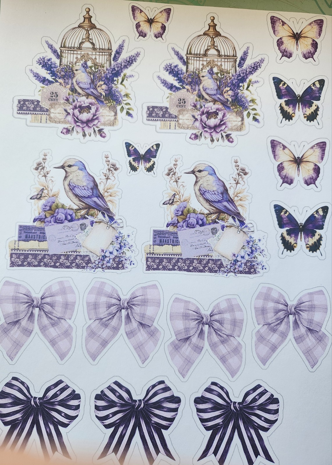 Junk Journal Booklet “LAVENDER DREAMS” 50+ pcs Ephemera Vintage Purples 40pgs