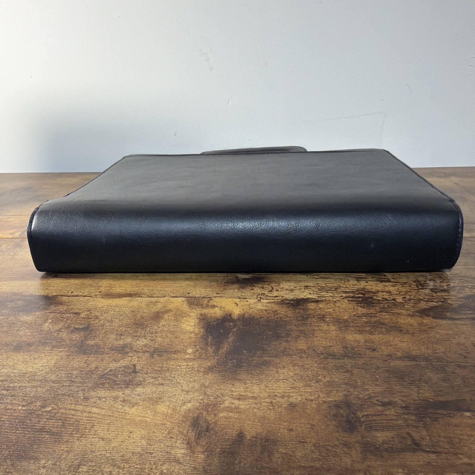DAY-TIMER Planner Portfolio Organizer Black Faux Leather 3 Ring w/Handles 14×11″