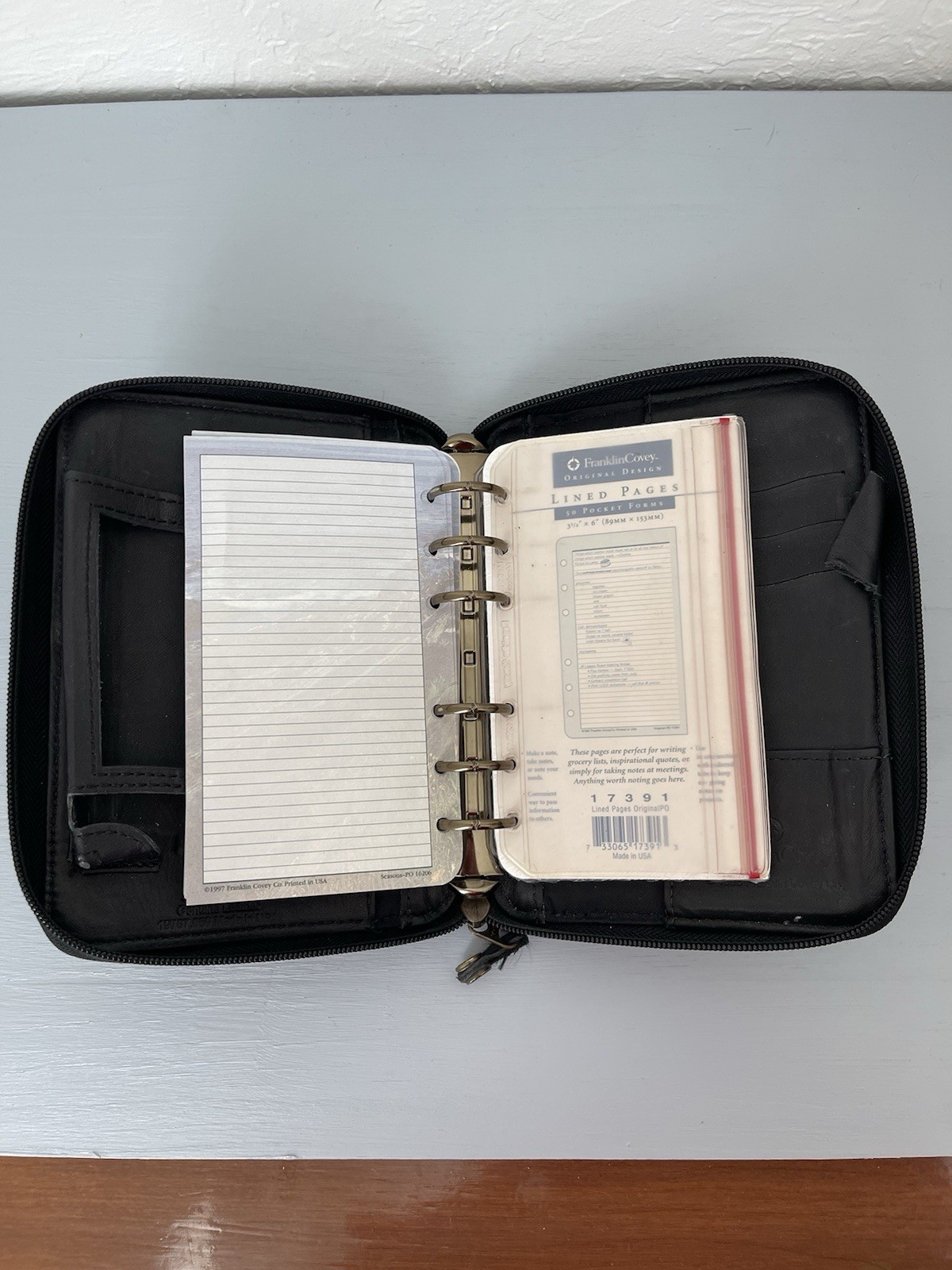 Franklin Covey 6-Ring Zip Compact Planner Black W/new Pages 1996