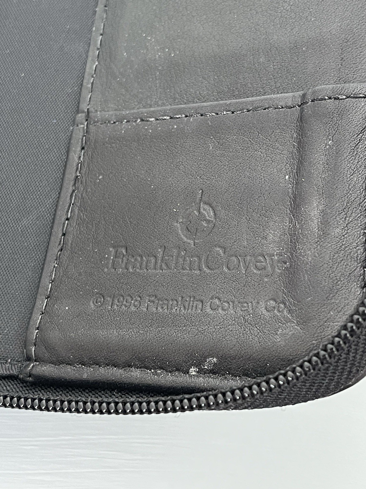 Franklin Covey 6-Ring Zip Compact Planner Black W/new Pages 1996