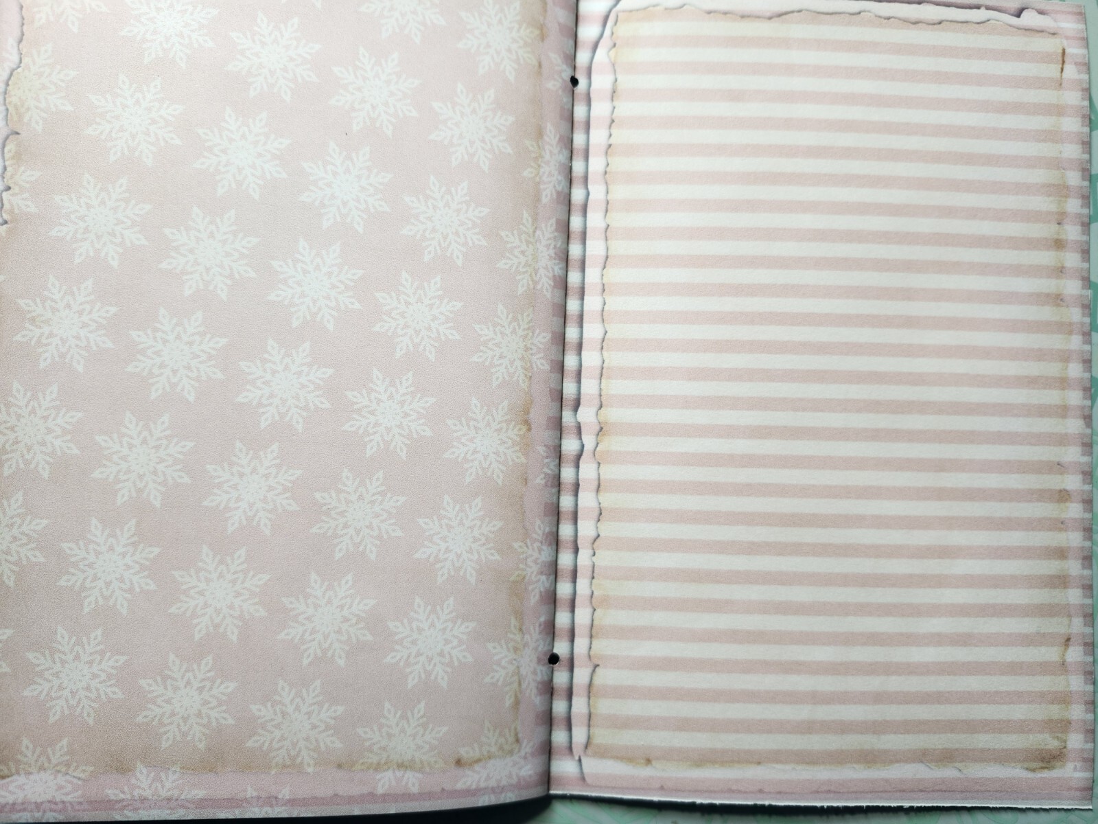 Junk Journal Booklet “PINK CHRISTMAS” Christmas Pink Holiday LG 9X6 40pgs