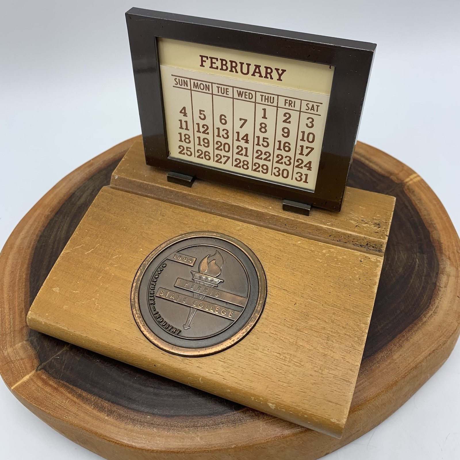 Ferris State College Desk Calendar With Month & Day Cards Big Rapids MI Vtg Rare