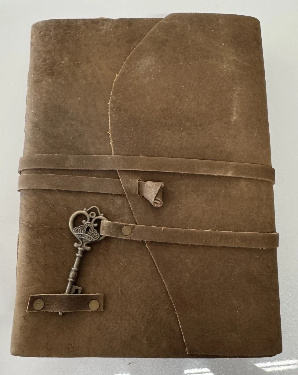 Vintage Leather Journal with 250 Pages Deckle Edge Paper-6″ by 8″