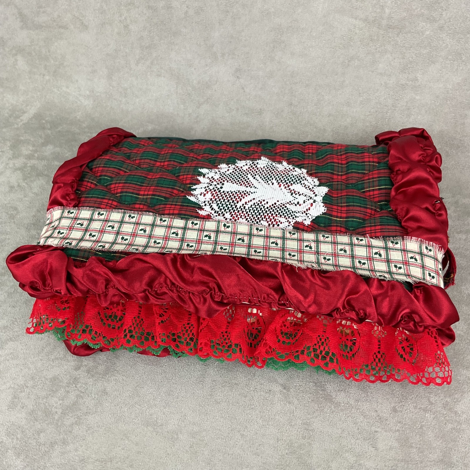 Handmade Christmas Junk Journal – 86 pages mixed media art book – quilted plaid