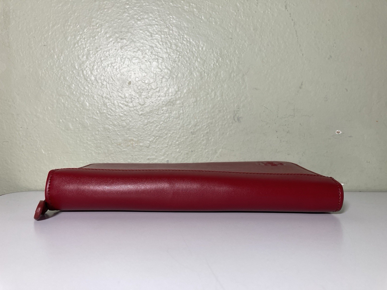 CLAVA Classico Italia Genuine Leather Red Zip Around Portfolio Organizer