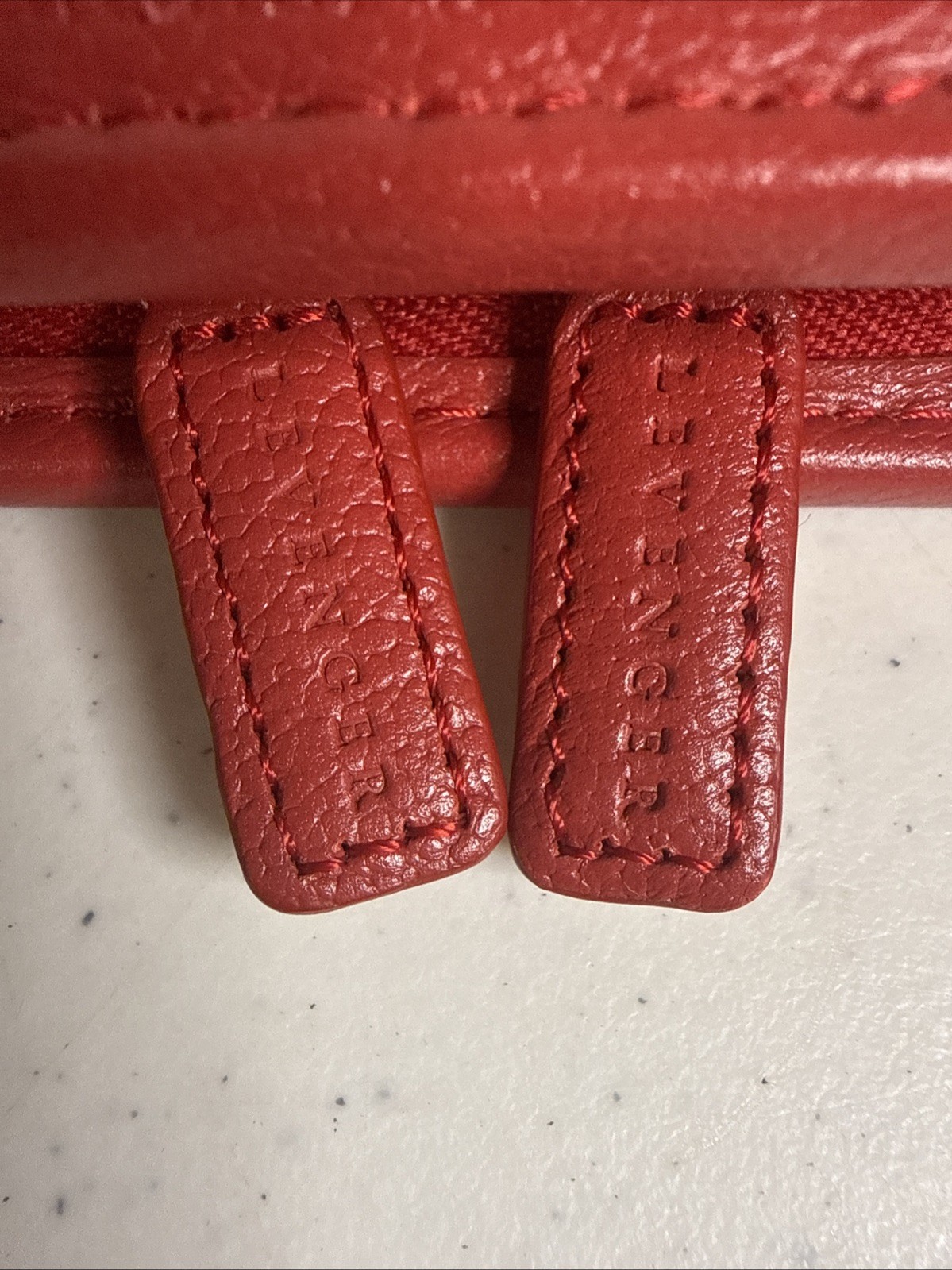 Levenger 12″ x 13.5″ Red Leather Zip Around Folio Portfolio Padded Handle