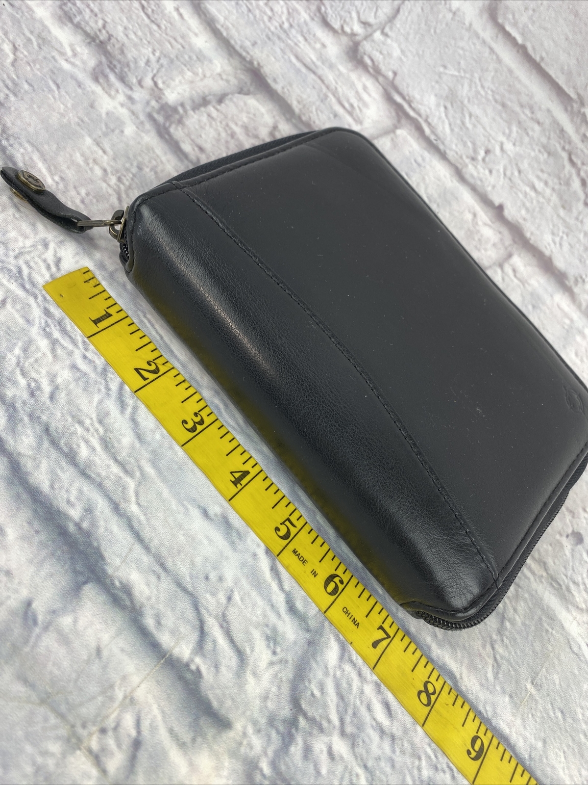 1996 Franklin Covey Genuine Black Leather Space Maker 6-Ring Zip Around Binder