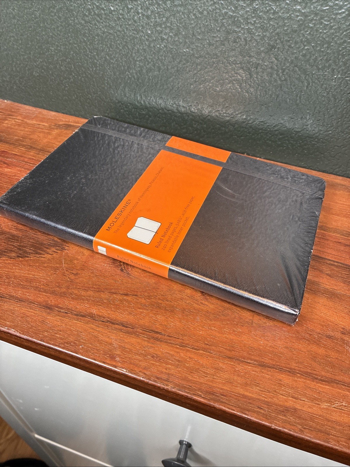 Moleskine Classic Notebook Hard Cover Large (5″ x 8.25″) Ruled/Lined Black 240