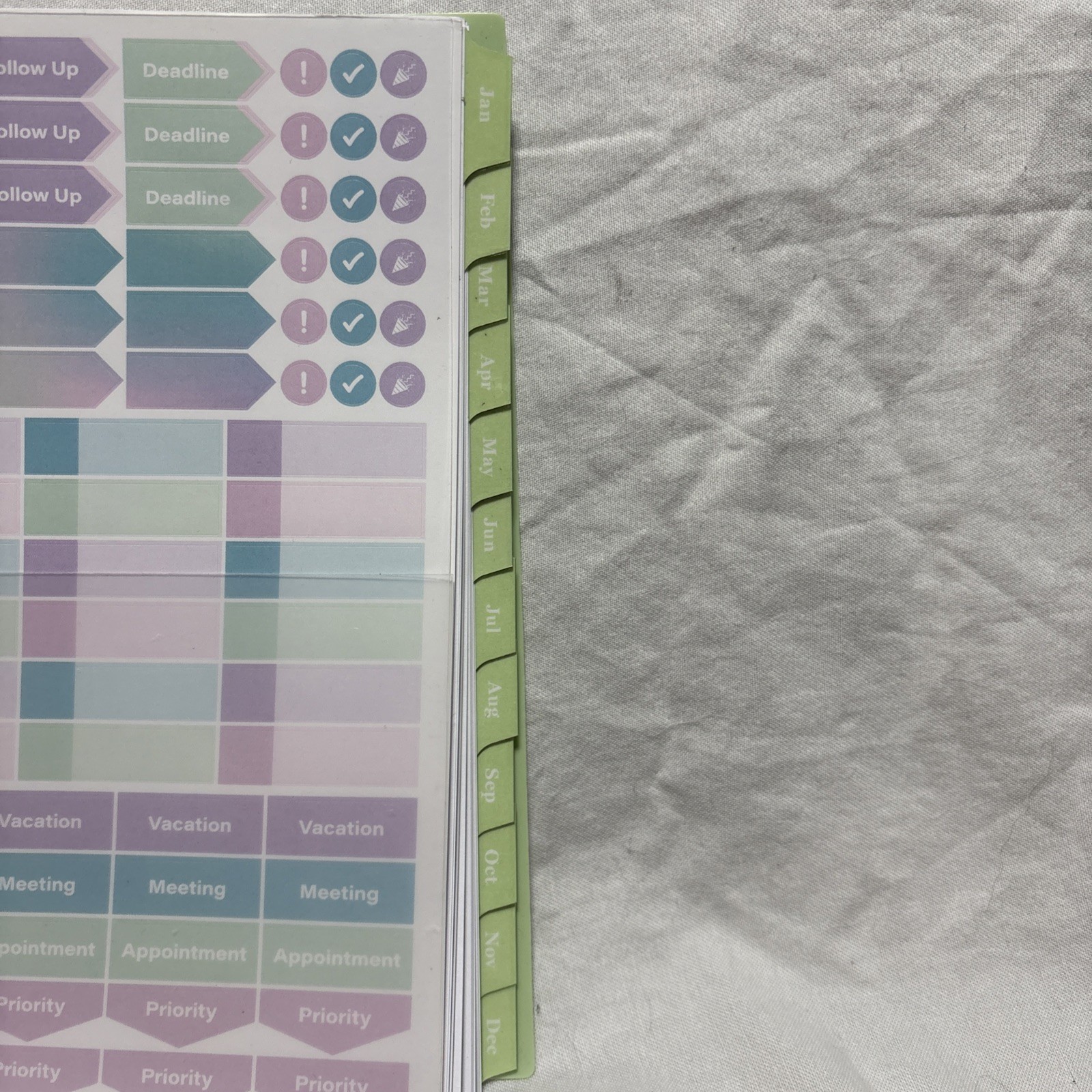 Cambridge Ombre 2025 Weekly Monthly Planner Multicolor Stylish Durable 5.5×8.5