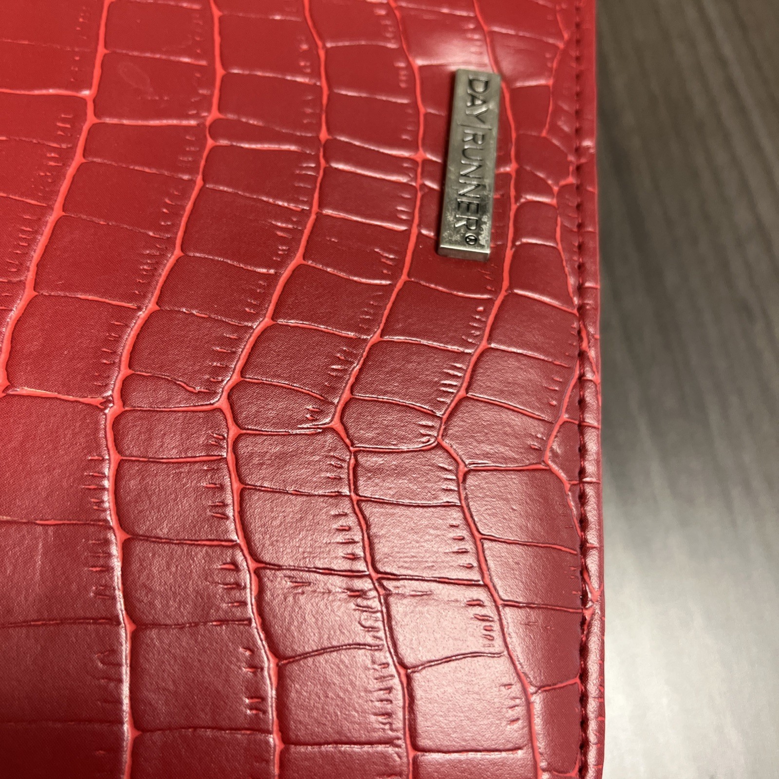 Day Runner Burgundy/Red Faux Croc Zip Planner Binder Organizer Wallet 6 Ring Vtg