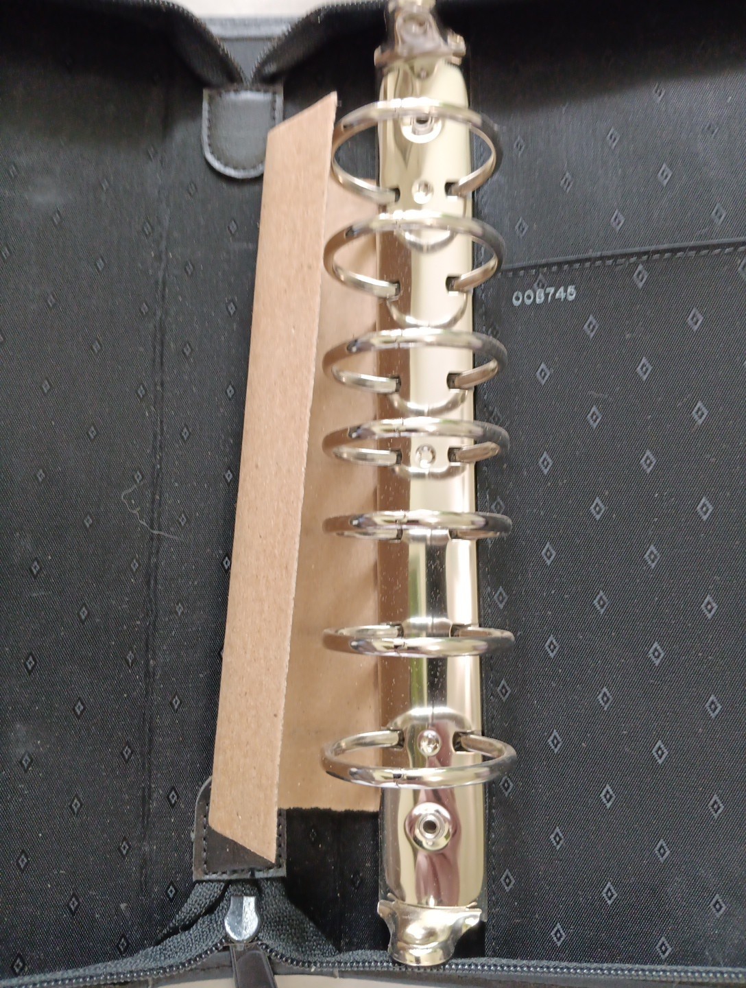 At A Glance Planner Organizer Black Faux Leather 7 Rings 8.5×10.25×2, 008745
