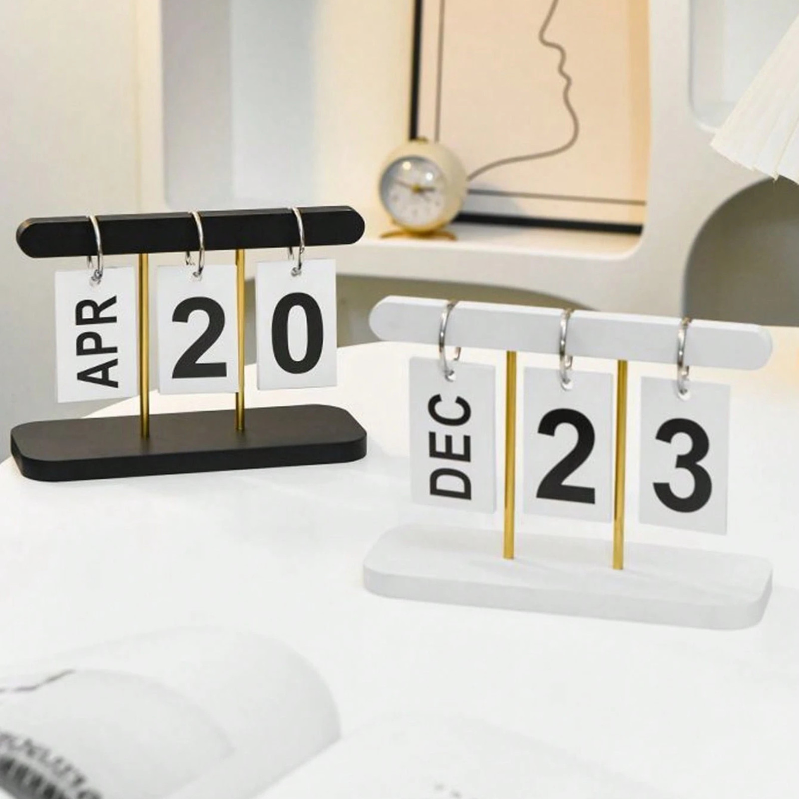 1X Flip Page Desk Calander Office Home Ring Turn Page Standing Fortune Calendar