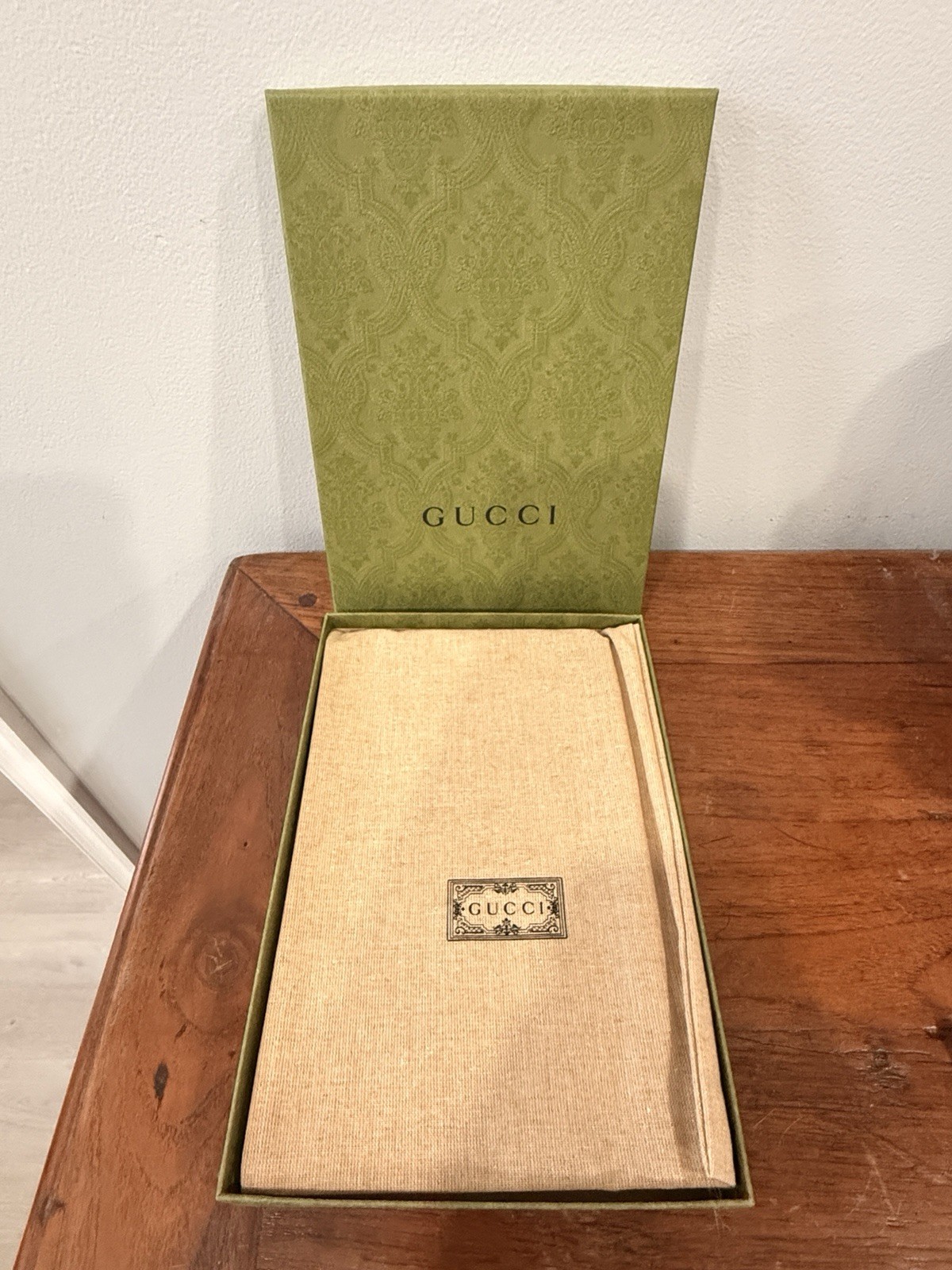 Authentic Gucci Tian Luxury Lg Notebook Journal Brand New with Box and Dust Bag