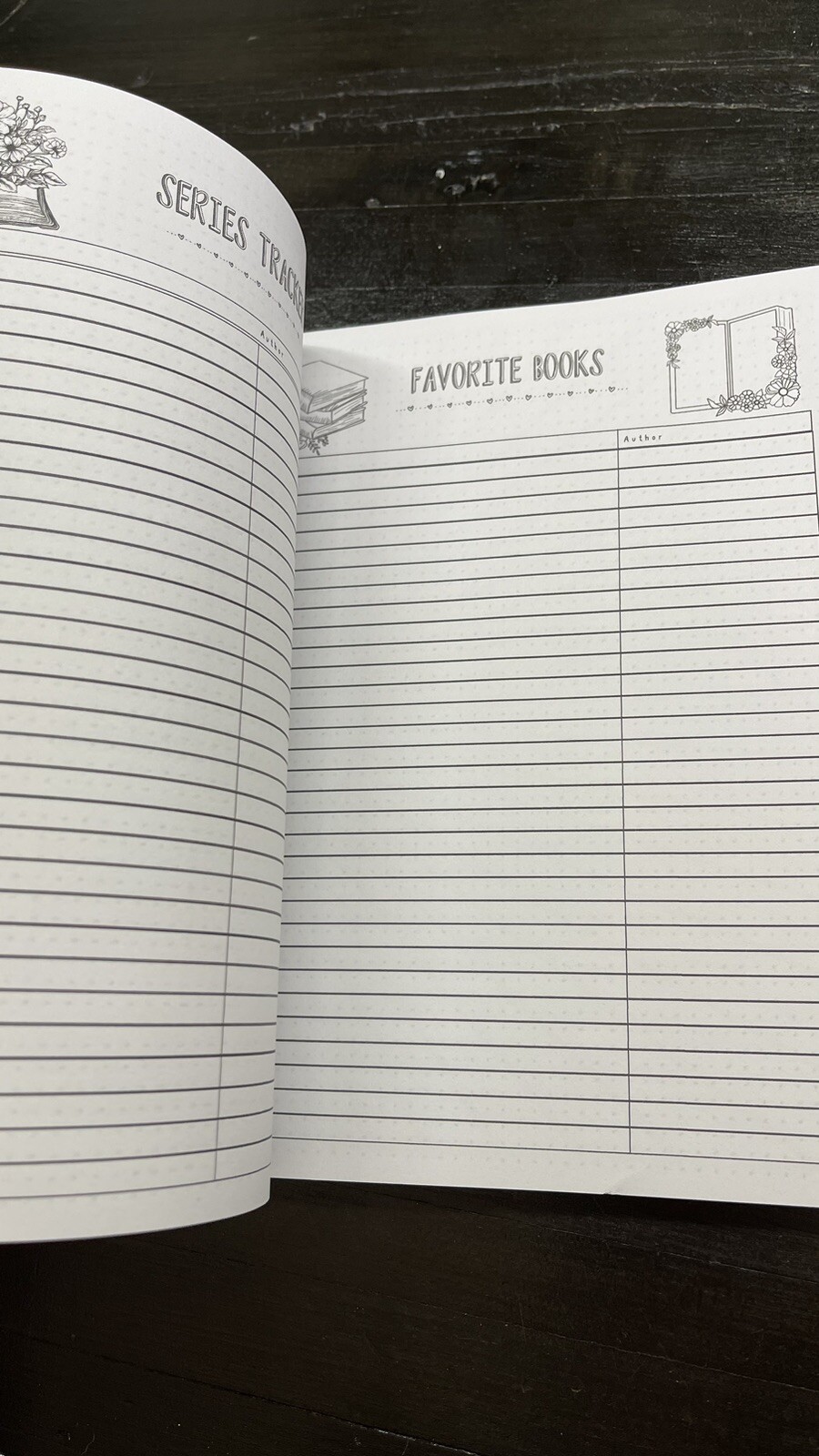 Reading Journal Tracker Moody Cute Dark Aesthetic 200 Pages