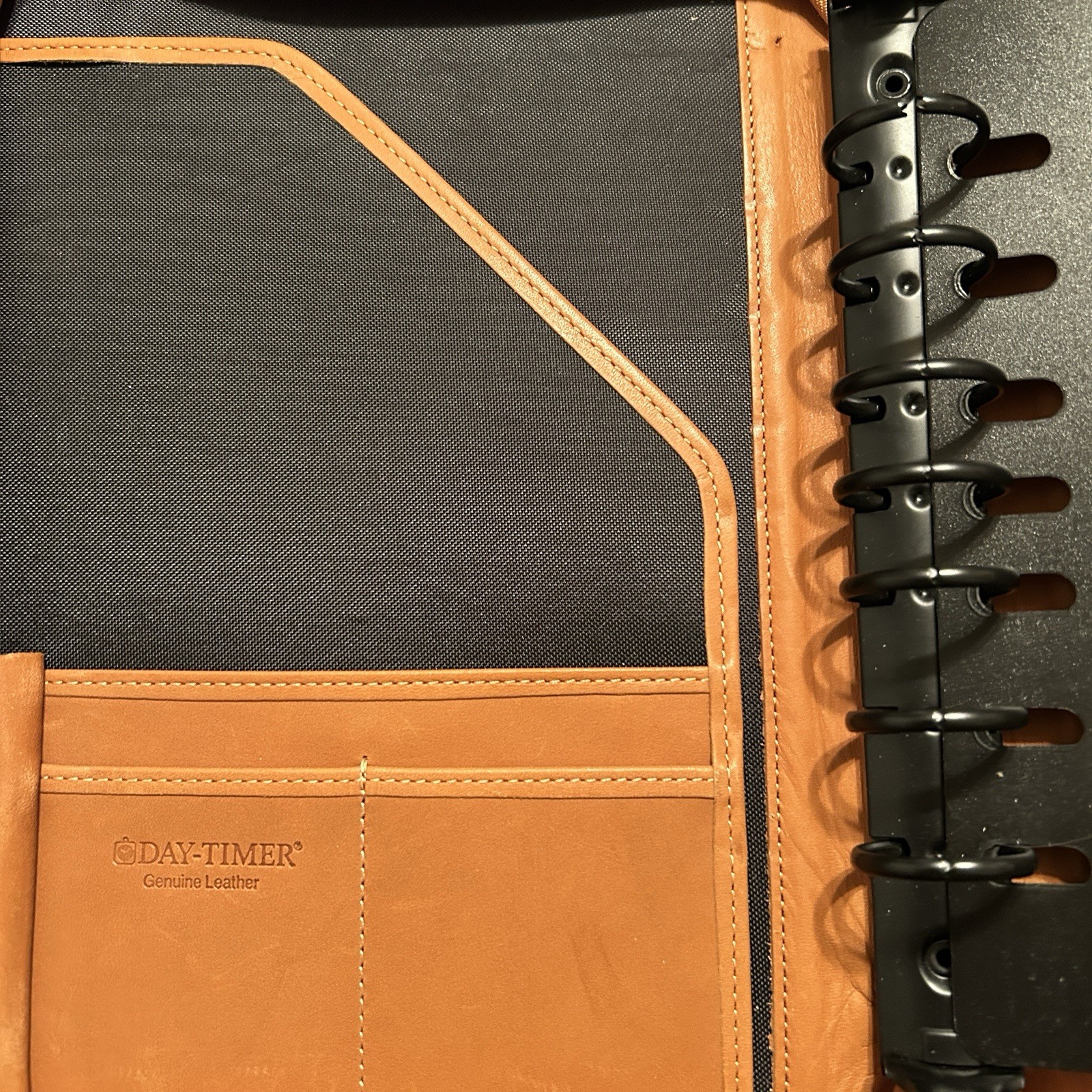 DayTimer Planner Organizer Cover Brown Leather Zip Around 7 Ring Binder 8 x 10.5