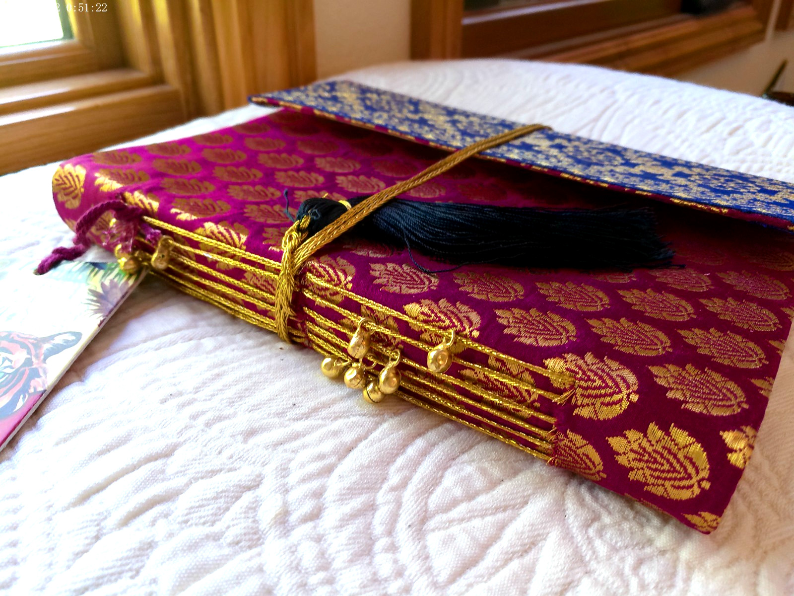 JEWEL OF MUMBAI HANDMADE RECYCLED SARI COVERED JOURNAL 144 LINED PAGES INDIA