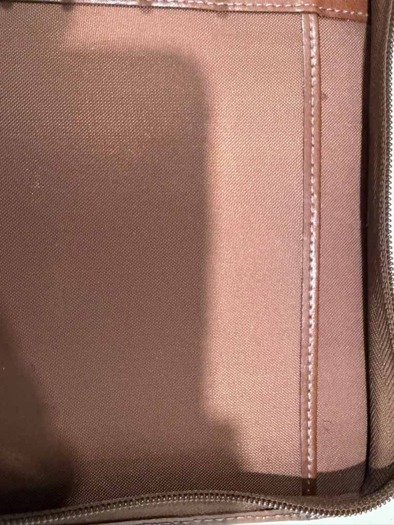 Vtg DayTimer Planner Organizer Brown Leather Zipper Closure 7Ring Binder 8×10.5″