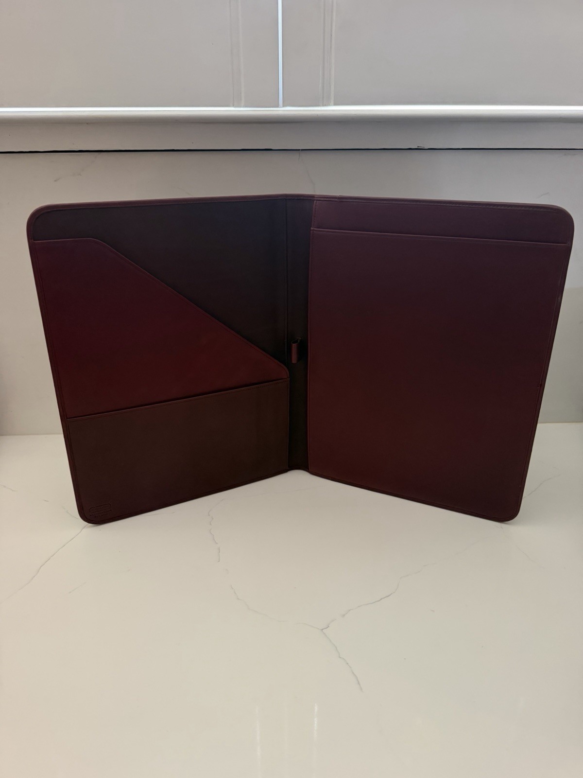 Vintage Coach Burgundy Leather Bi-fold Portfolio Notebook Organizer 12.5″ x 10″