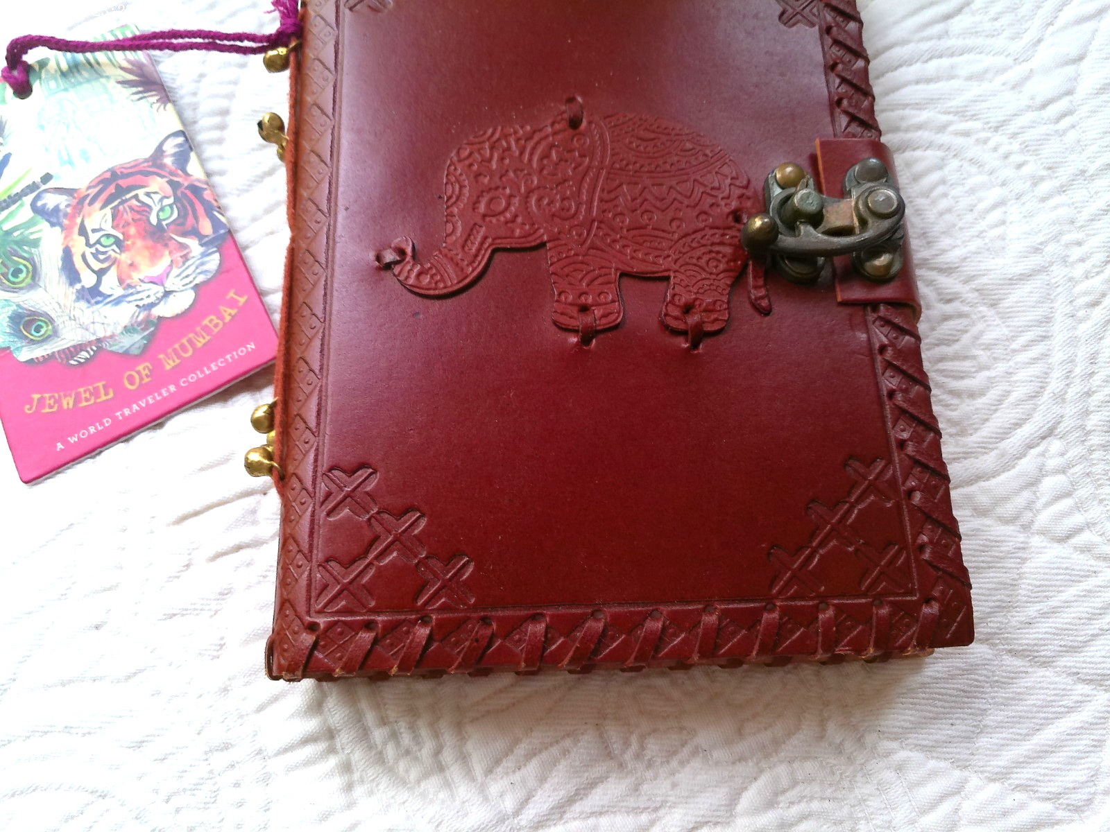 JEWEL OF MUMBAI HANDMADE LEATHER JOURNAL ELEPHANT METAL LATCH 144 LINED PAGES B
