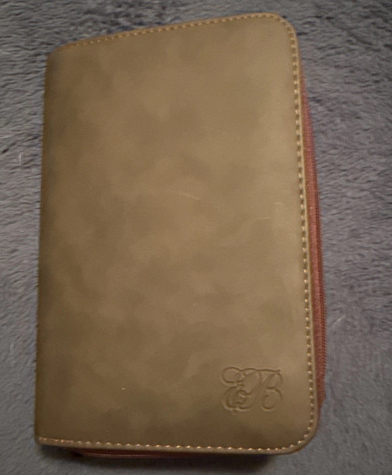 Vintage Enzo Baglioni brown zip-around day planner organizer.