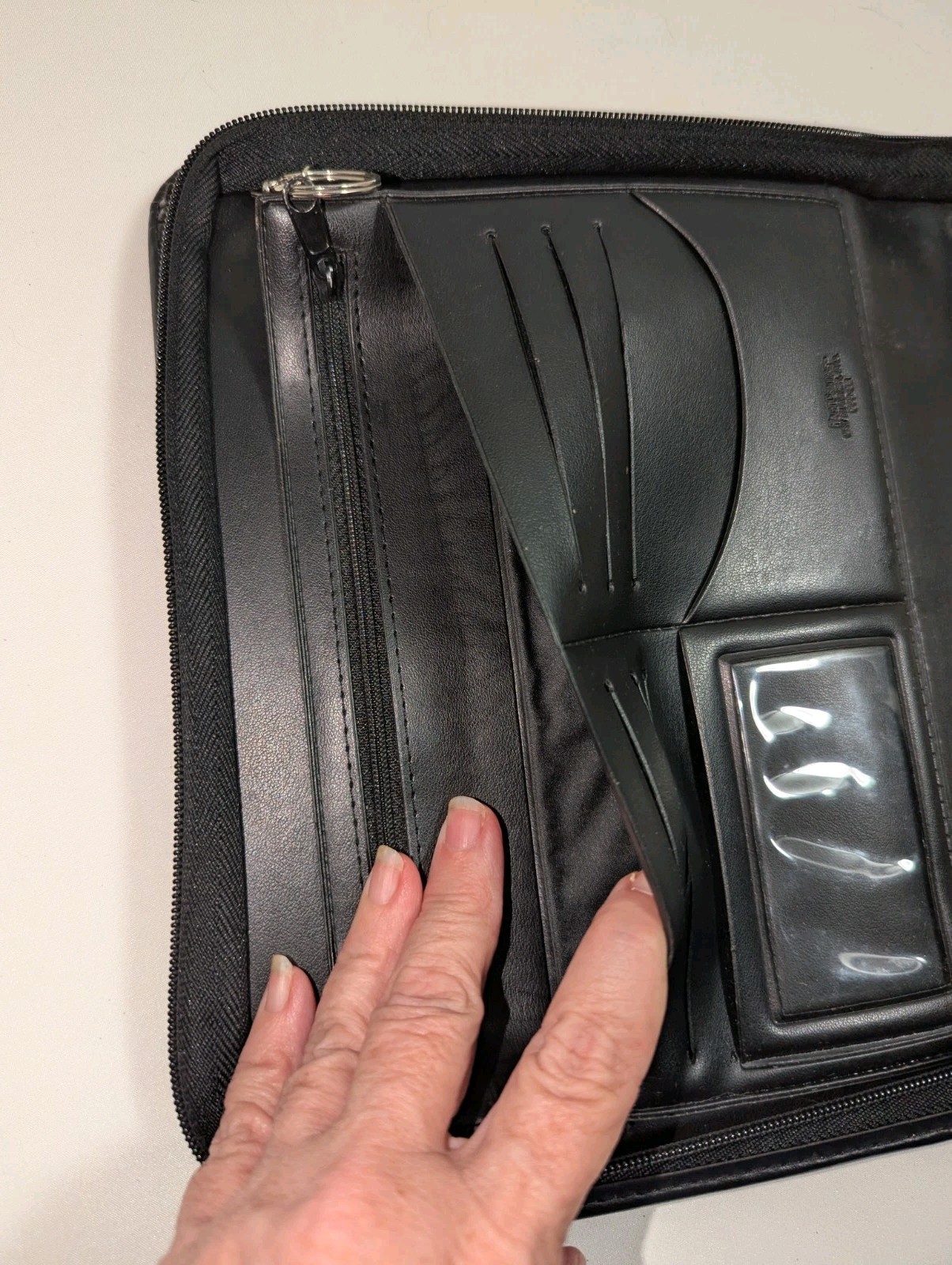 Day Runner Fact Centre Black Faux Leather 3-Ring Zipper Planner, Inserts incl.