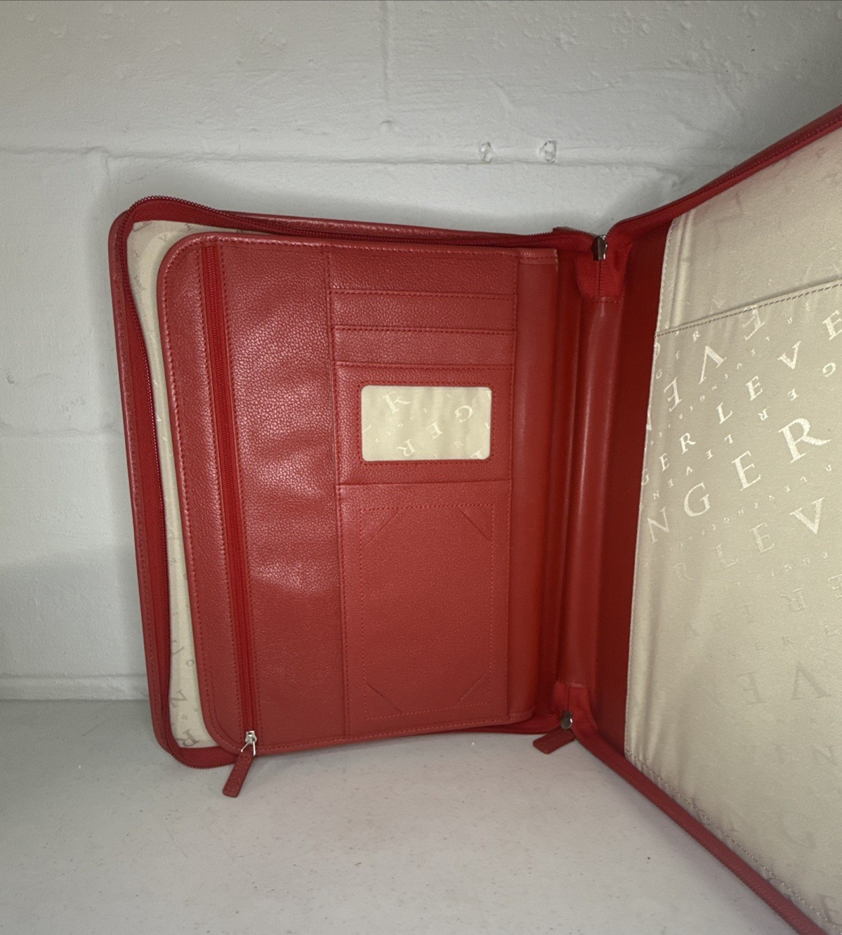 Levenger 12″ x 13.5″ Red Leather Zip Around Folio Portfolio Padded Handle