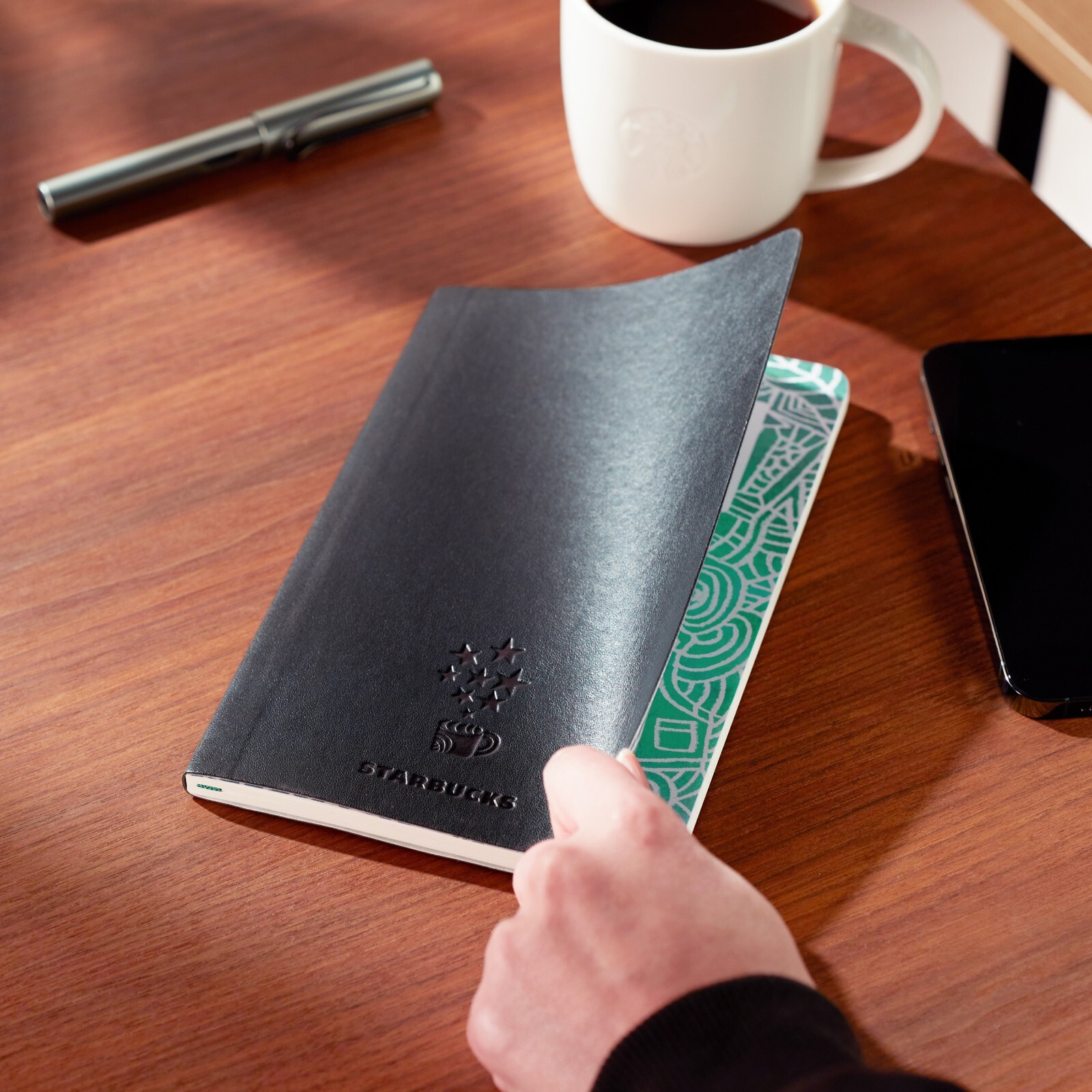 Starbucks Moleskine Notebook 2025 Shogo Ota Design Green Softcover Japan NEW