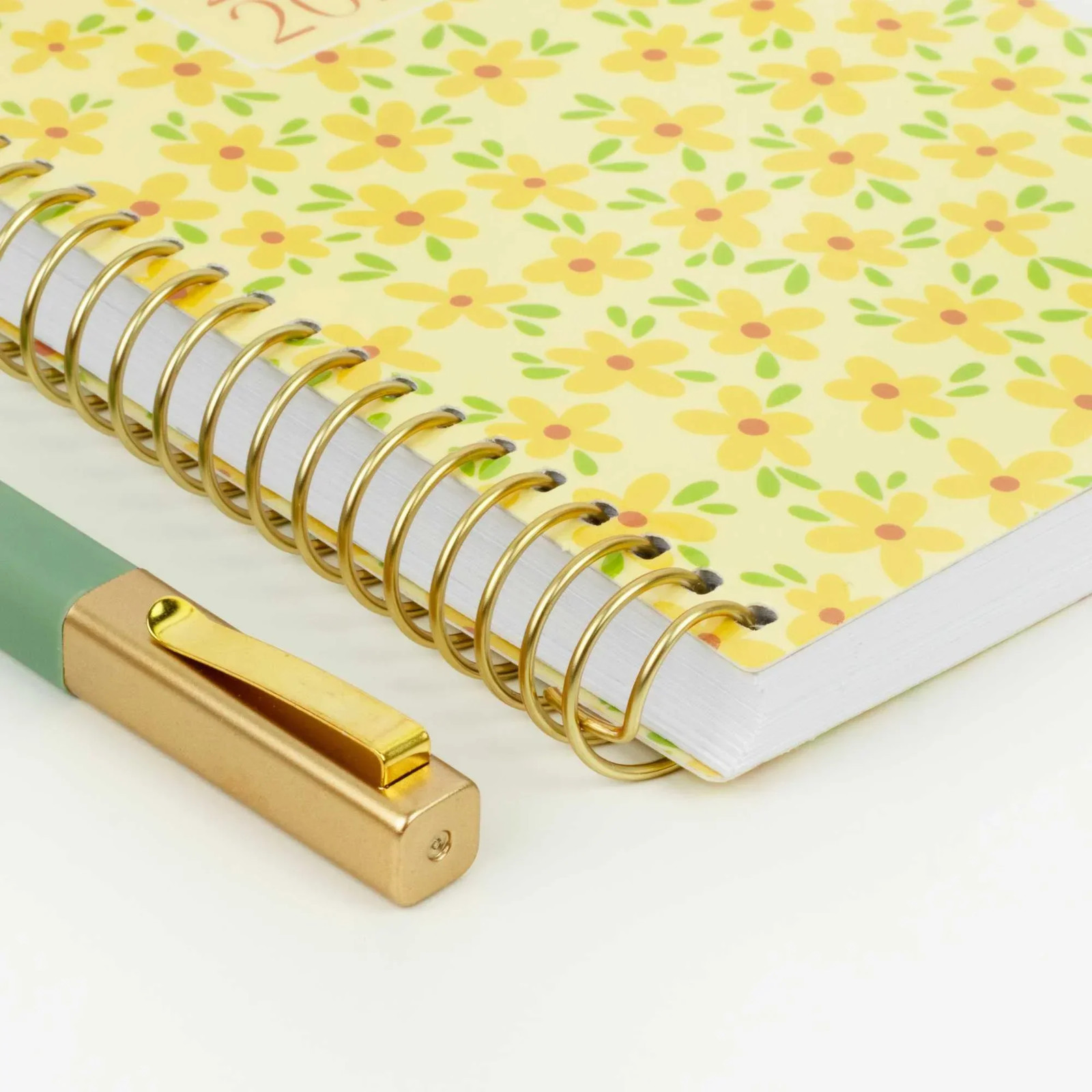 2026–27 Soft Cover Planner, 4″ x 6″ | Butter Yellow Daisies