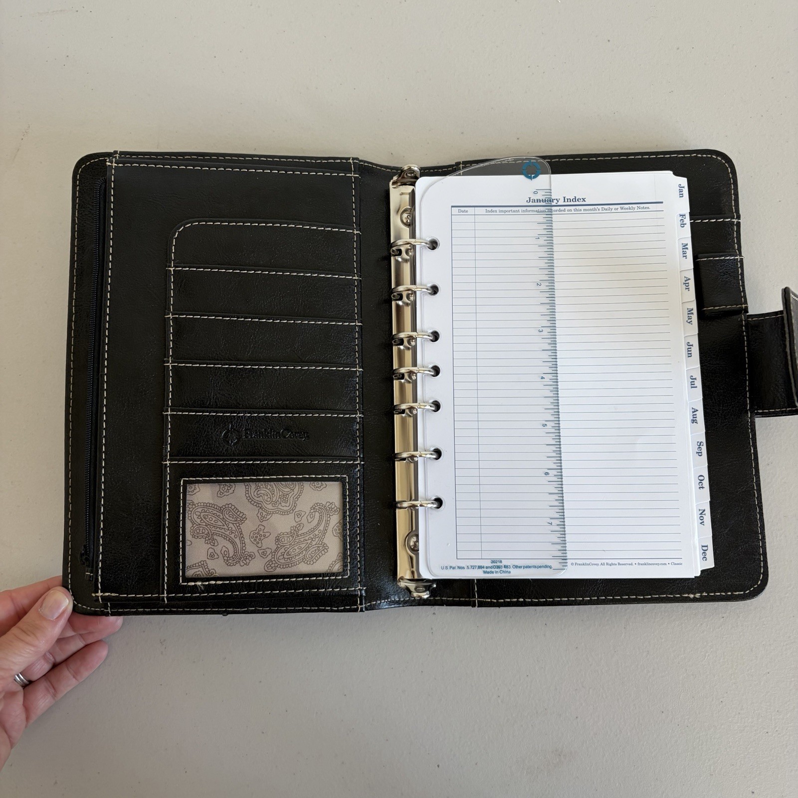 Franklin Covey Leather 7-Ring Notebook Planner Organizer Needs Fillers Black