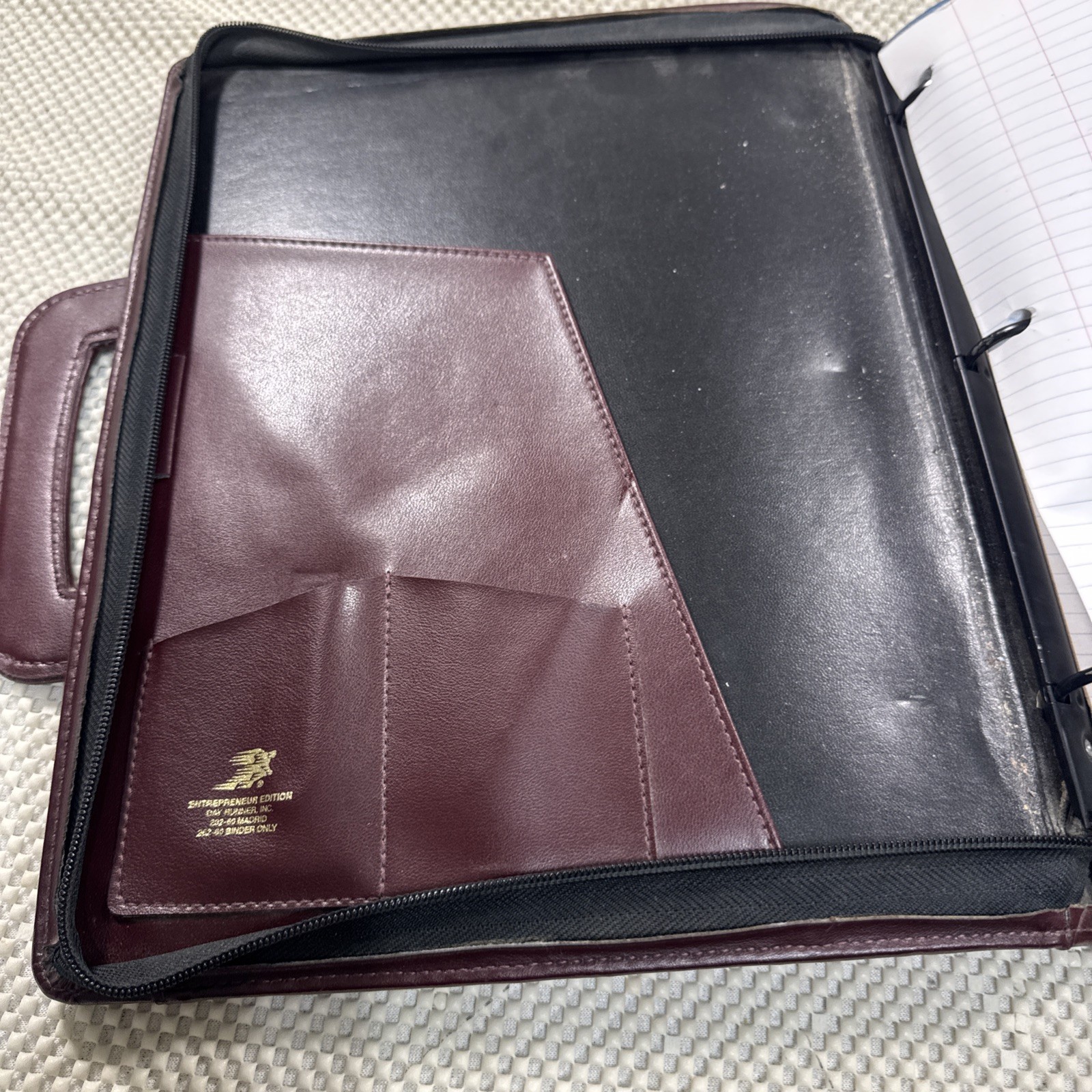 Day Runner Classic Edition Burgundy Brown Leather & Inserts Full Zip Vtg 136-88