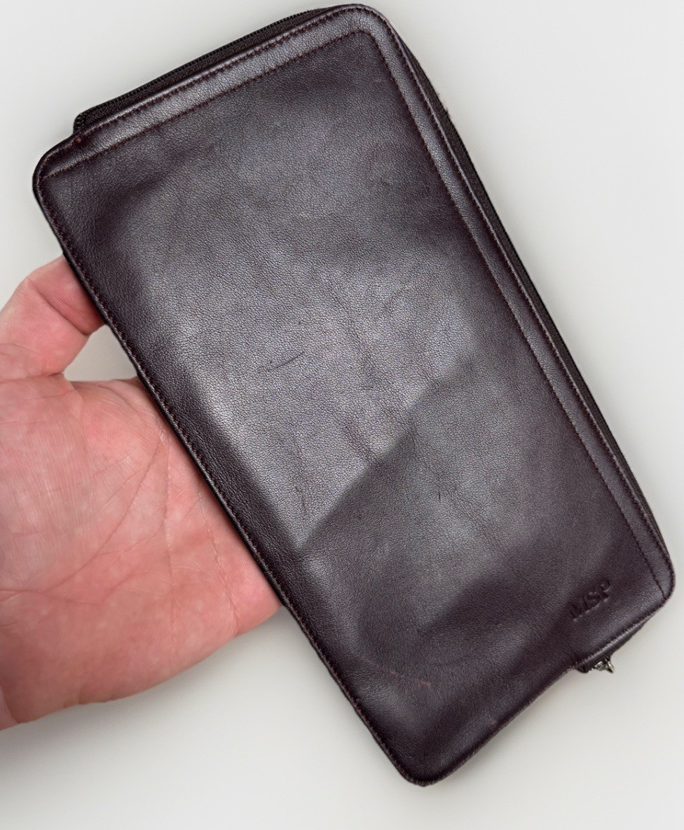 Levenger Wallet Organizer Zip Planner Credit Card Pen Storage 9.5” x 5”