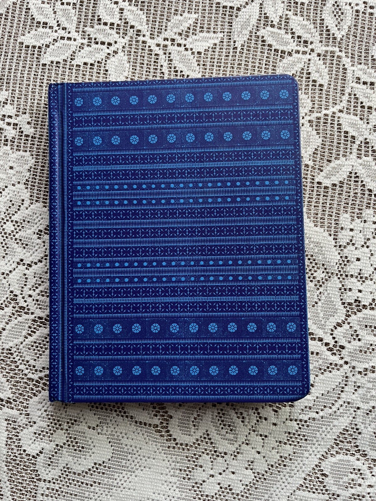 Blank diary notebook travelers journal 5 3/4 x 7 1/4 in. 70 pgs