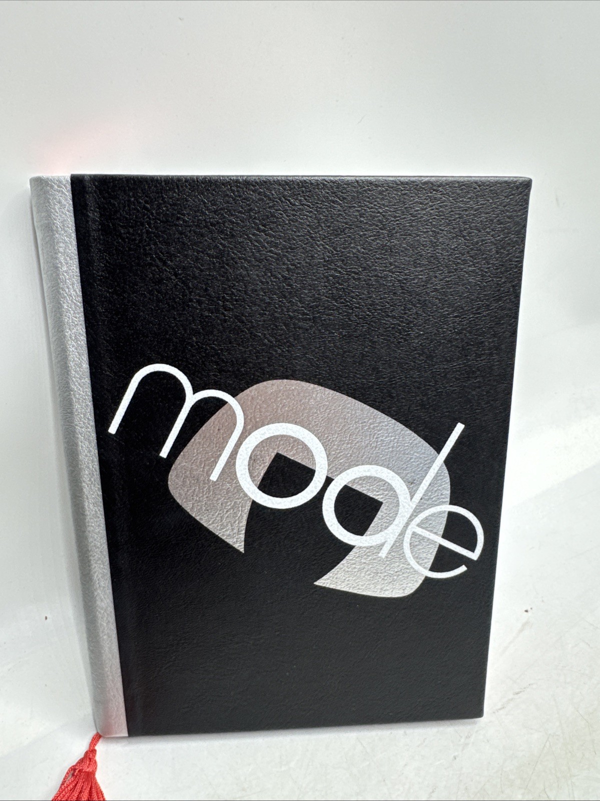 DISNEY EDNA MODE INCREDIBLES 2 BLACK FAUX LEATHER JOURNAL Lb 8×6”