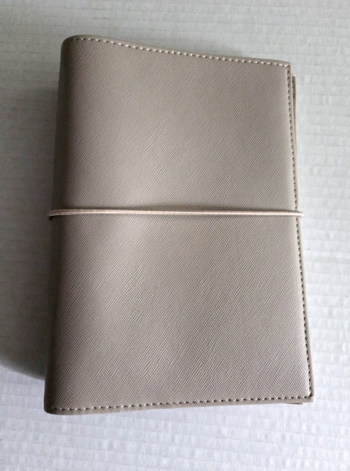 Print Pression Personal Size Planner Elastic Closure in Taupe EUC