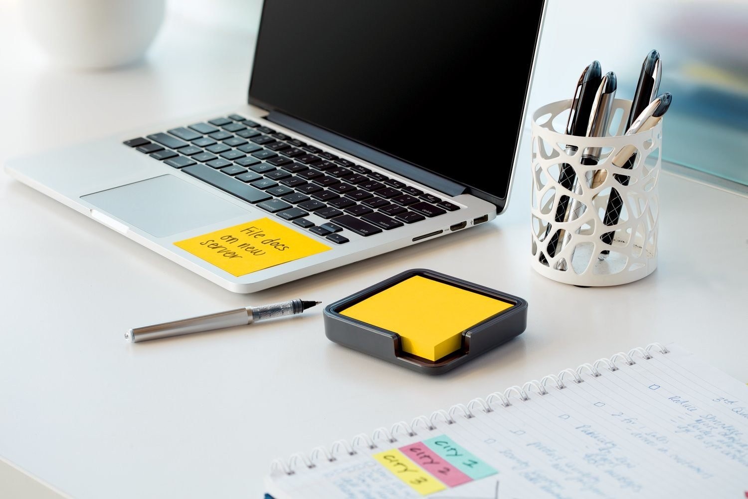 Post-it Note Holder, 3×3 in, Gray, 1 Notes Holder/Pack 31″ x 20.5″, Gray