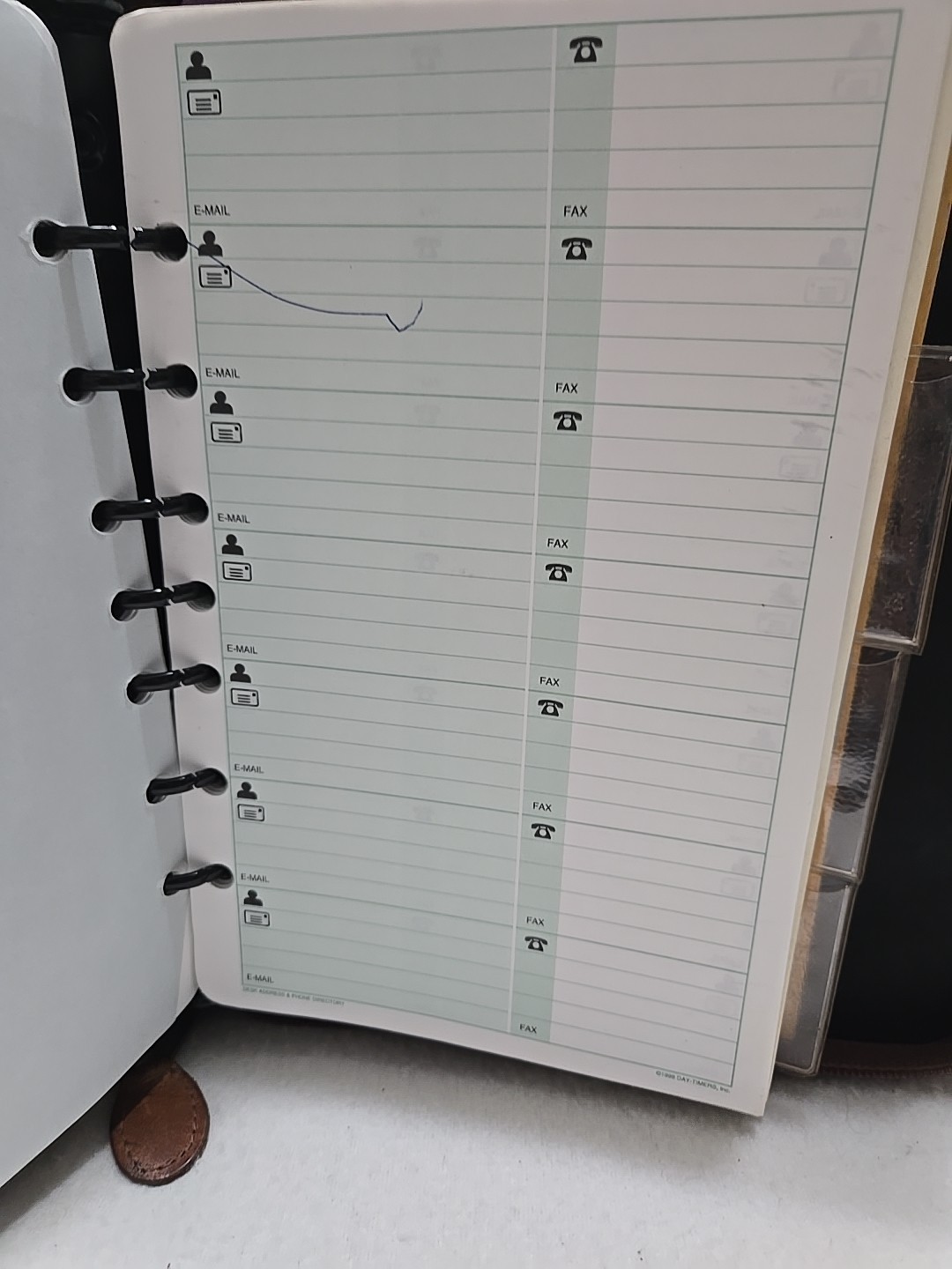 Vintage Day-Timer Tan Leather Planner 7 Ring Agenda Planner Zip Around