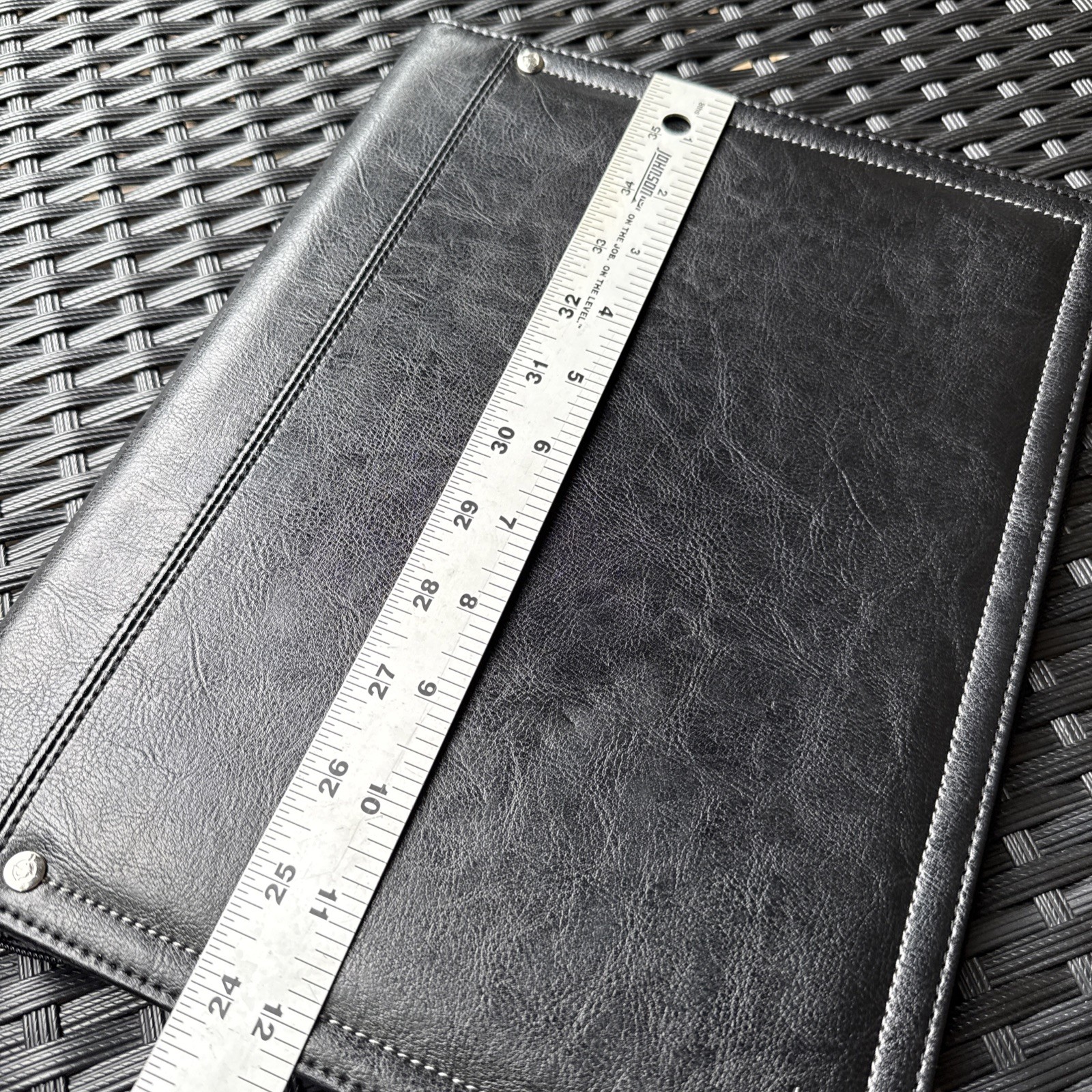 Franklin Covey Slim Compact Zipper Round Binder Black Faux Leather Organiser