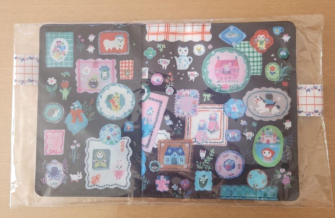 Hobonichi Techo Cover A6 Original Yumi Kitagishi White Cat Table Decoration New