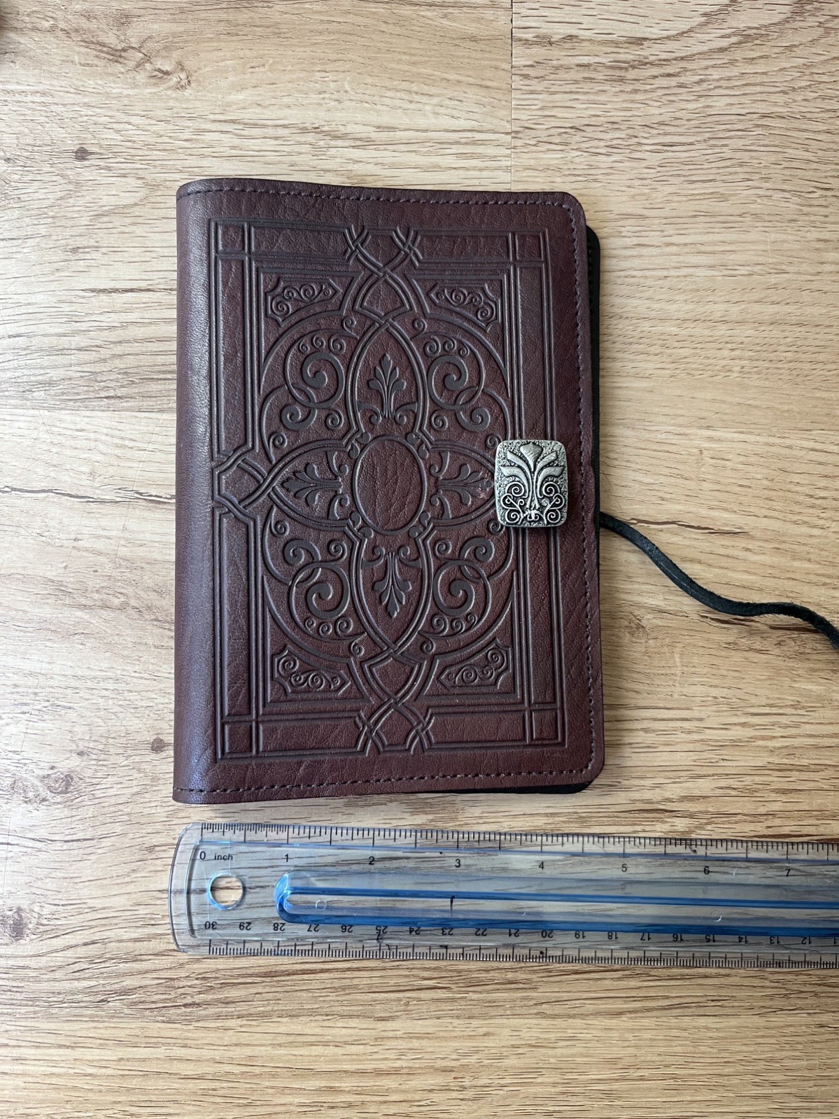 Oberon Design Florentine Small Journal In Wine !BUTTON LOOSE! Read description.