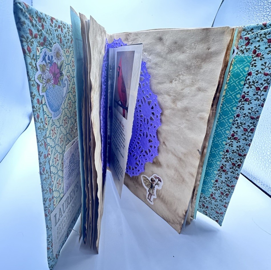 Junk Journal Flowers And Lace 9×6 Inches With Coffee Dyed Paper