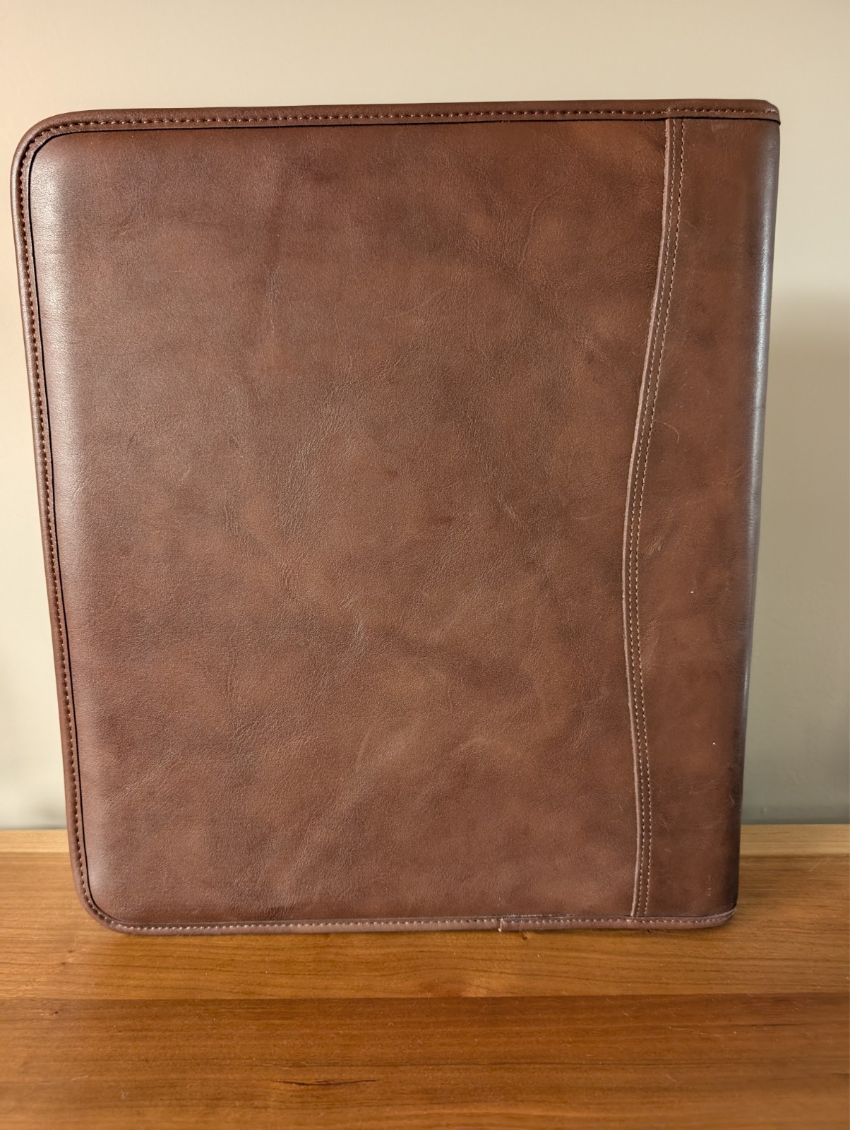 Day-Timer Distressed Leather Zippered Planner Cover, Brown, Folio 8 1/2 x 11