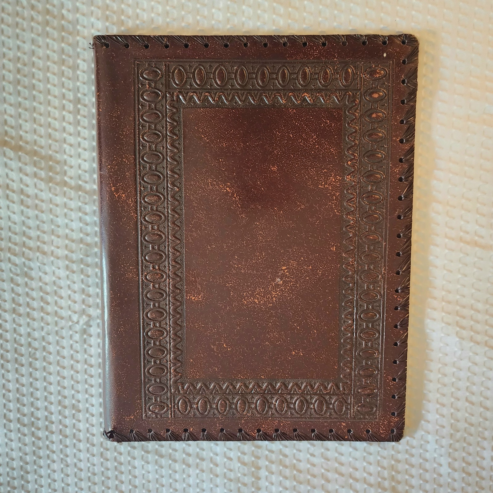 Vintage Leather “HAND MADE IN ITALY” Embossed – ADVERTISING