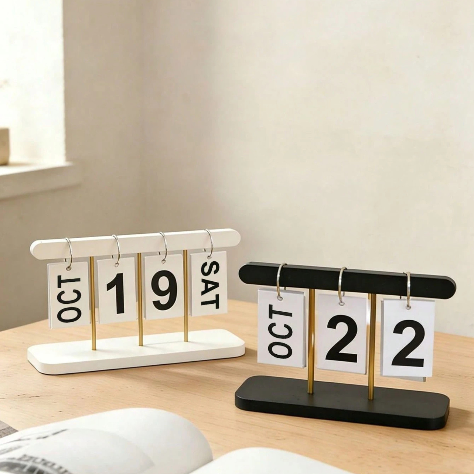 1X Flip Page Desk Calander Office Home Ring Turn Page Standing Fortune Calendar