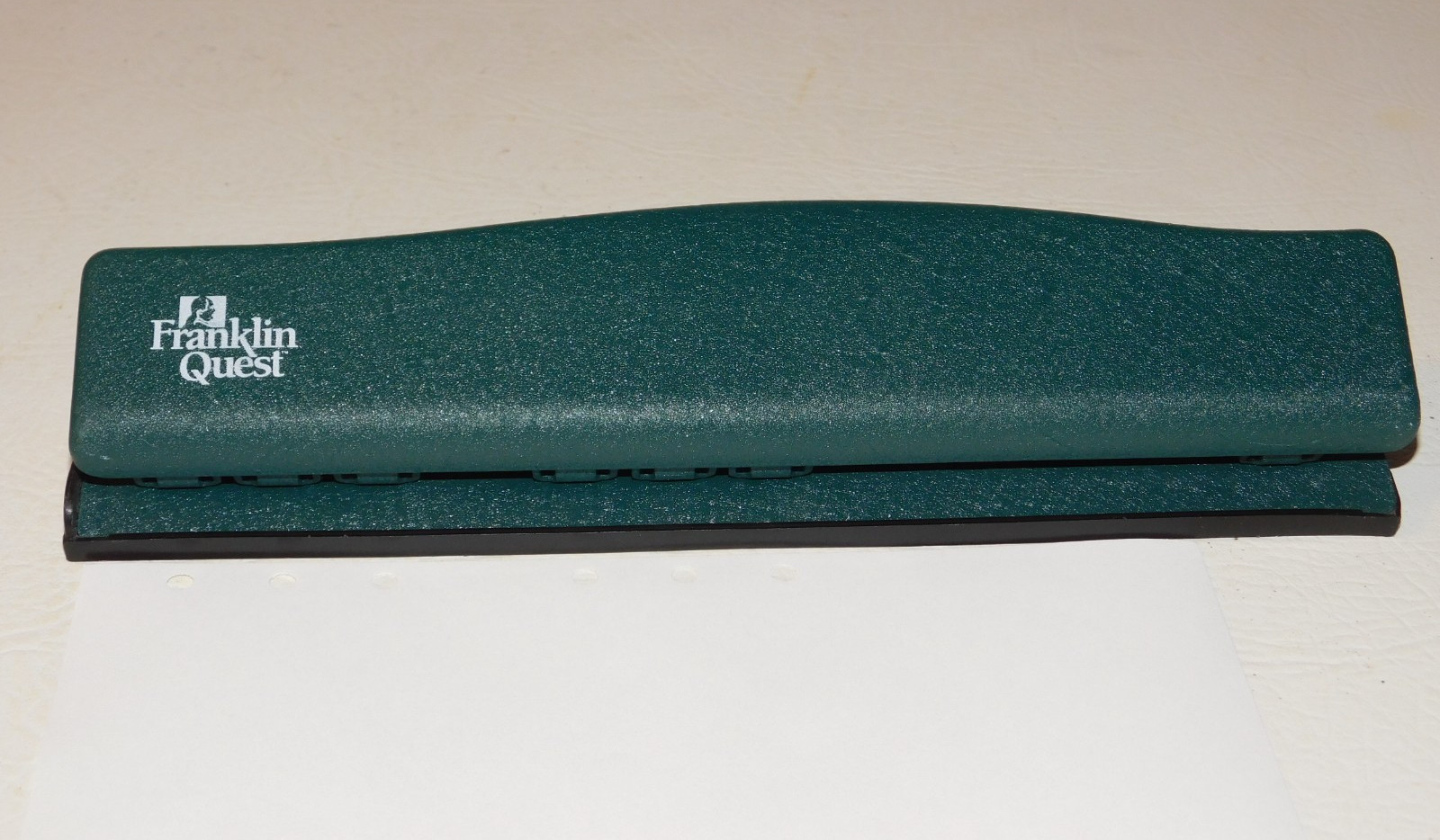 Franklin Quest Pocket Size 6-Hole Punch for 3.5″ x 6″ Planner Sheets, Green