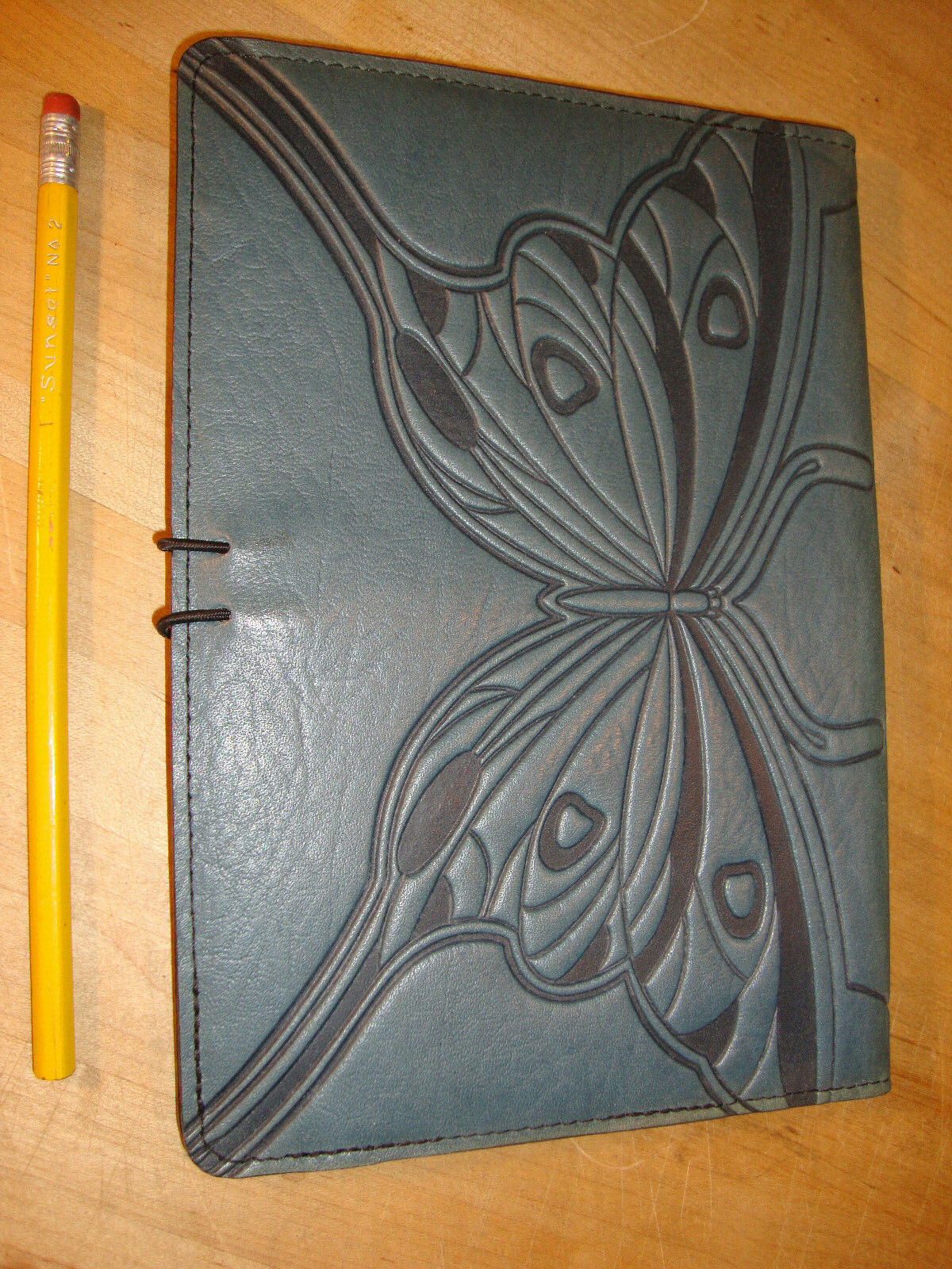 Oberon Design ” Tablet/Kindle Cover, 8.5 x 6 inch – Blue -Butterfly Design