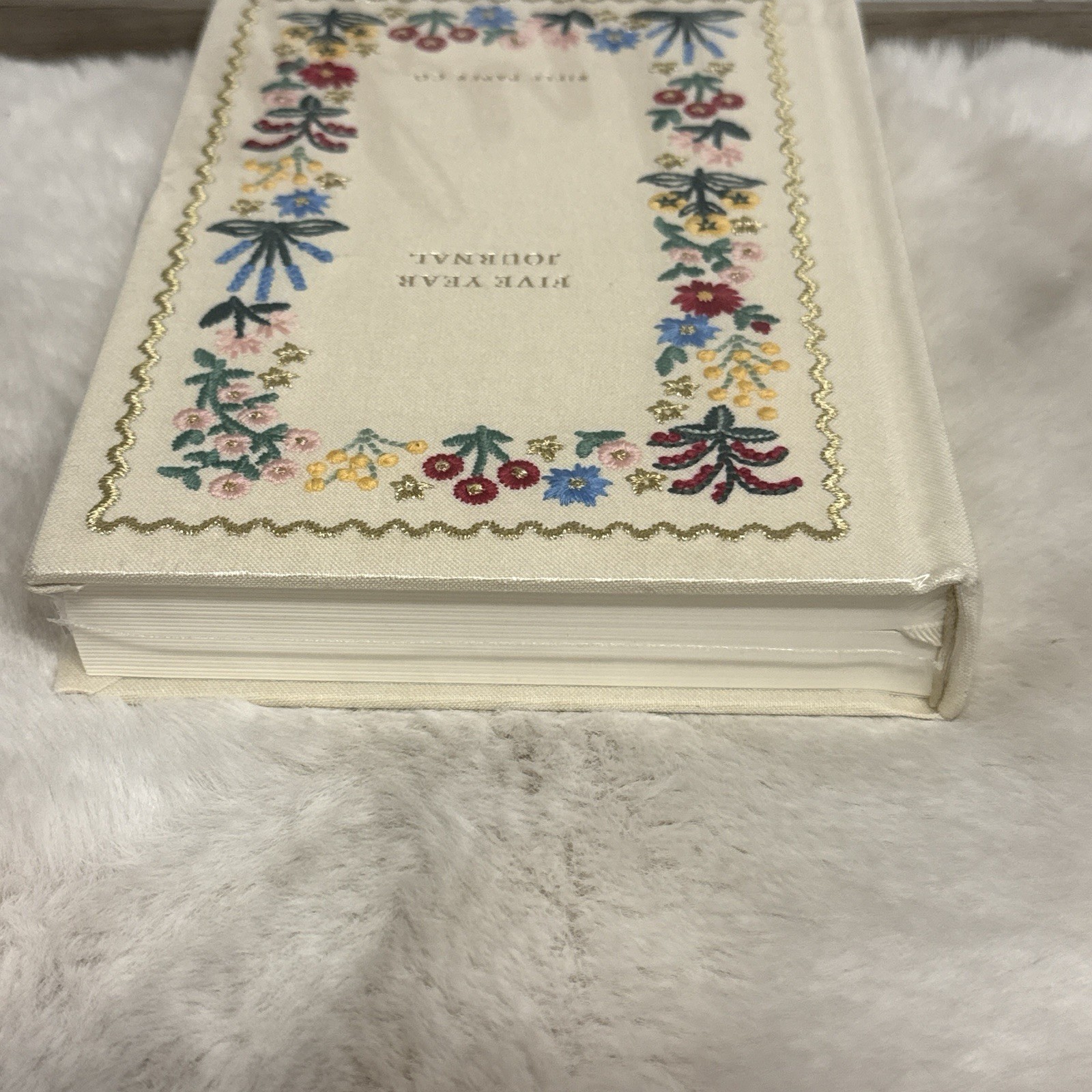 Rifle Paper Co Floral Embroidered Five Year Journal BEAUTIFUL New w/ Flaw
