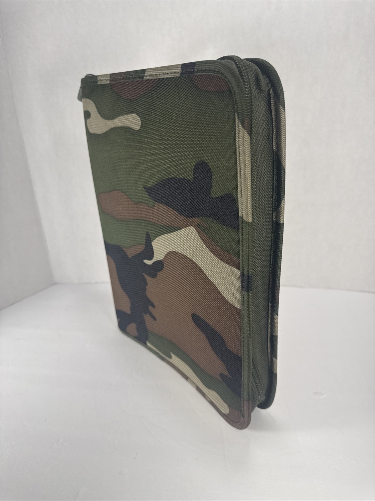 New~Day timer Zippered 3 Ring Camo Military Planner~11.5”x9”x1.5”