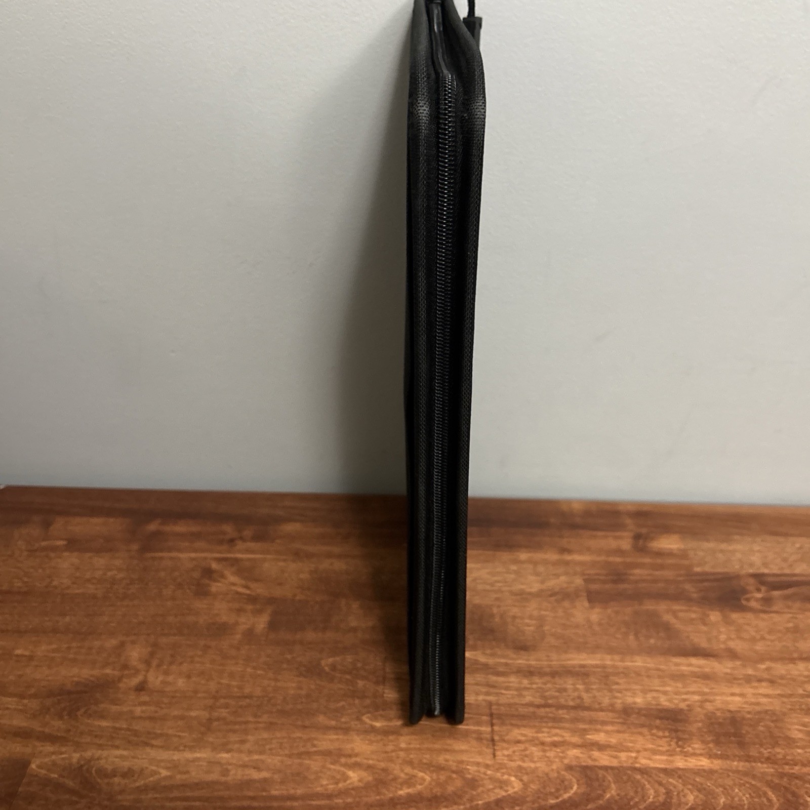 D.A.R.E Black Drug Abuse Education Binder Organizer Folio DARE Zipper Closer
